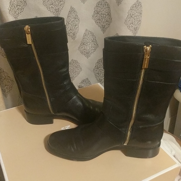 Michael kors boots - Picture 2 of 2